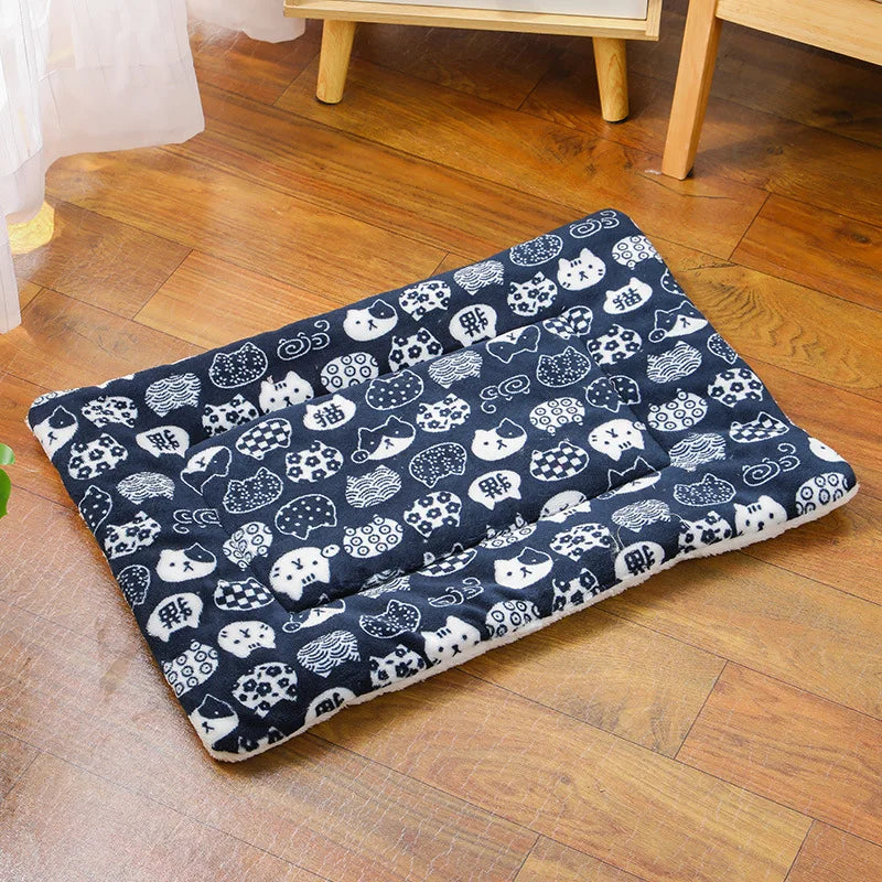 Cozy Winter Pet Bed 🐾❄️